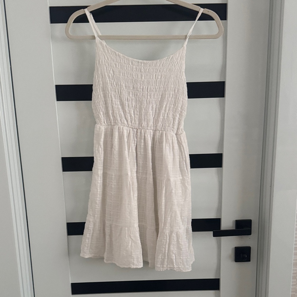 White Sleeveless Dress